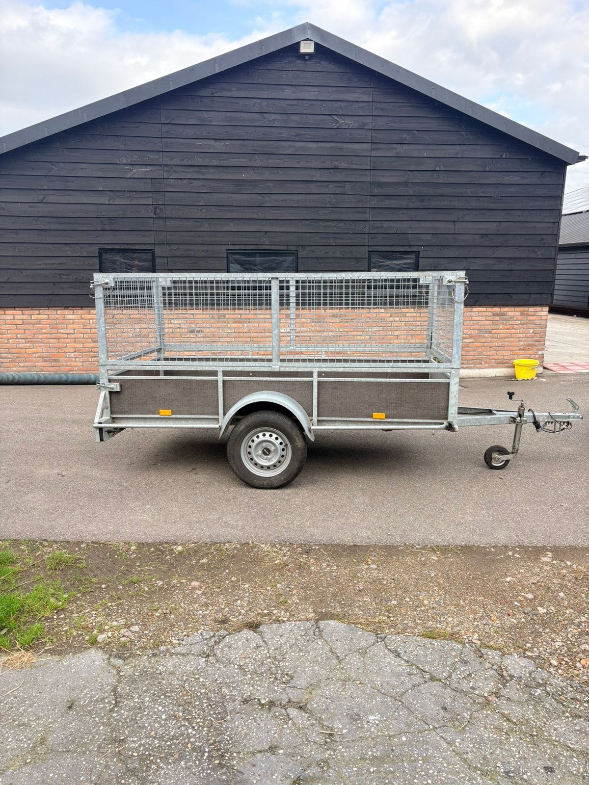 Te koop degelijke gegalvaniseerde aanhanger, Ophalen, Gebruikt