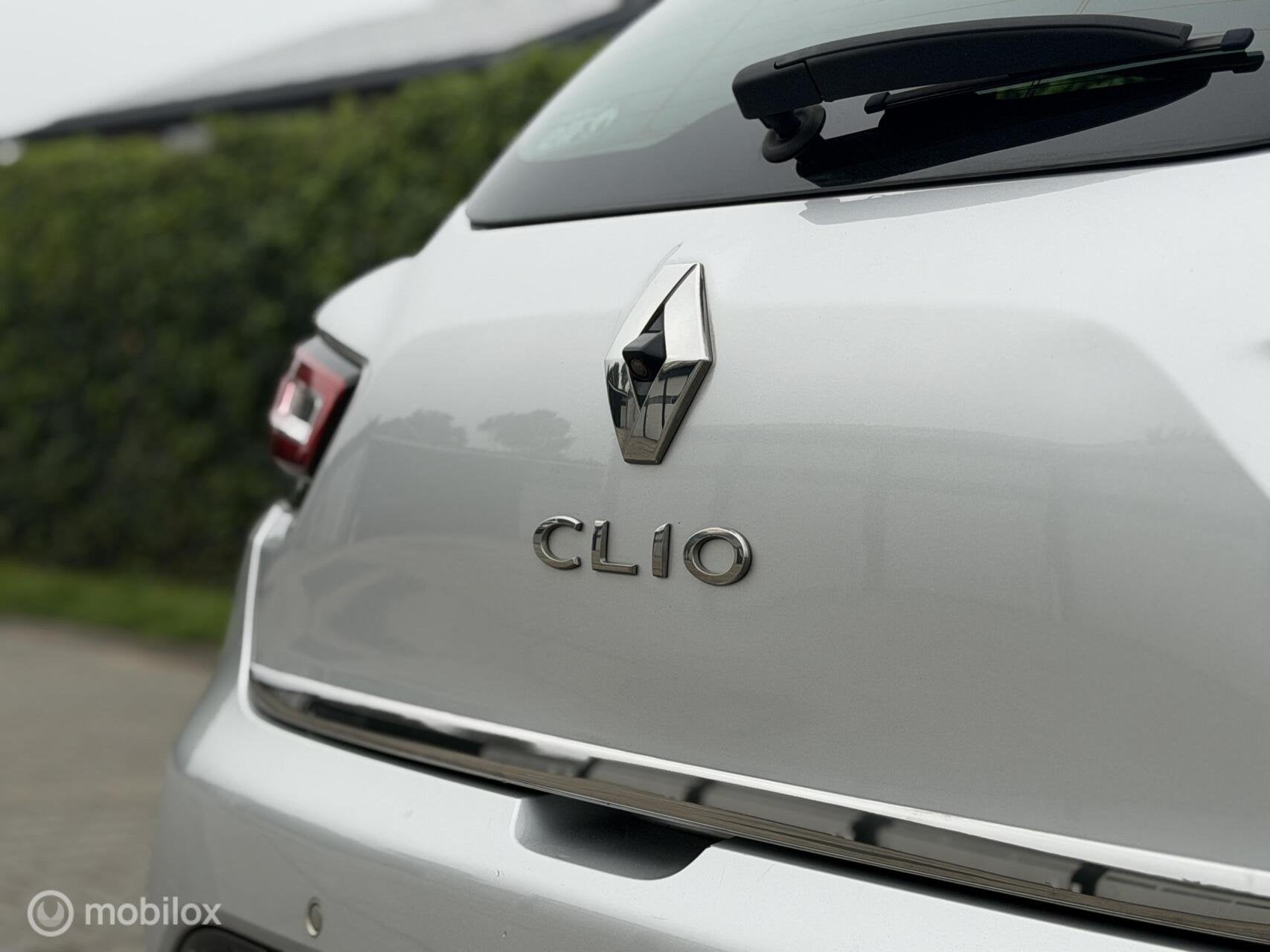 Foto 12 van Renault Clio 0.9 TCe Zen | Camera | Keyless | Leder | Navi |