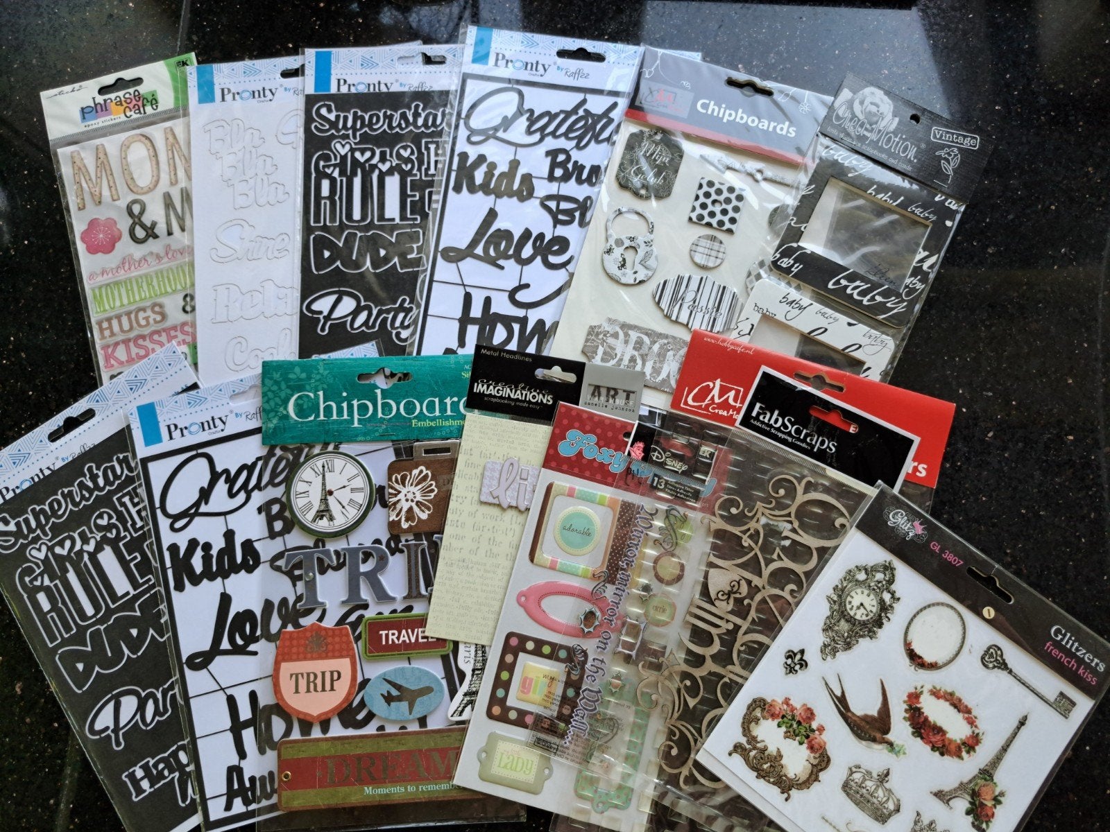 15x stickers of chipboard plaatjes tekst embellishment, Hobby en Vrije tijd, Ophalen of Verzenden, Nieuw, Versiering of Embellishment