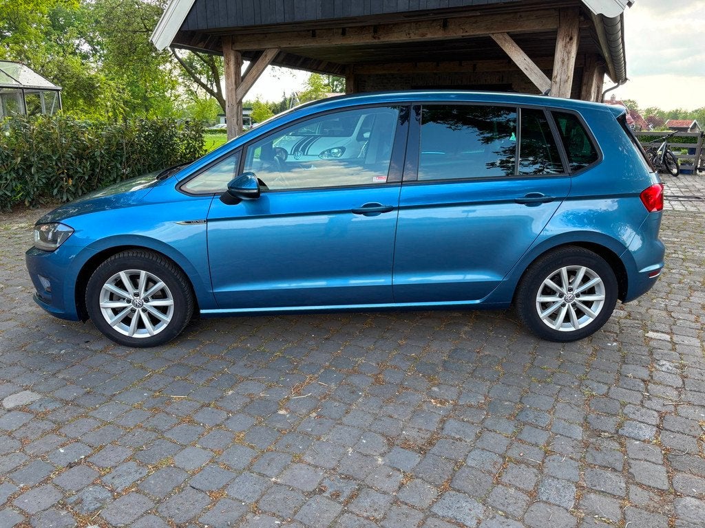 Volkswagen Golf Sportsvan 1.2 TSI Business Edition Connected, Stof, Gebruikt, 4 cilinders, Blauw