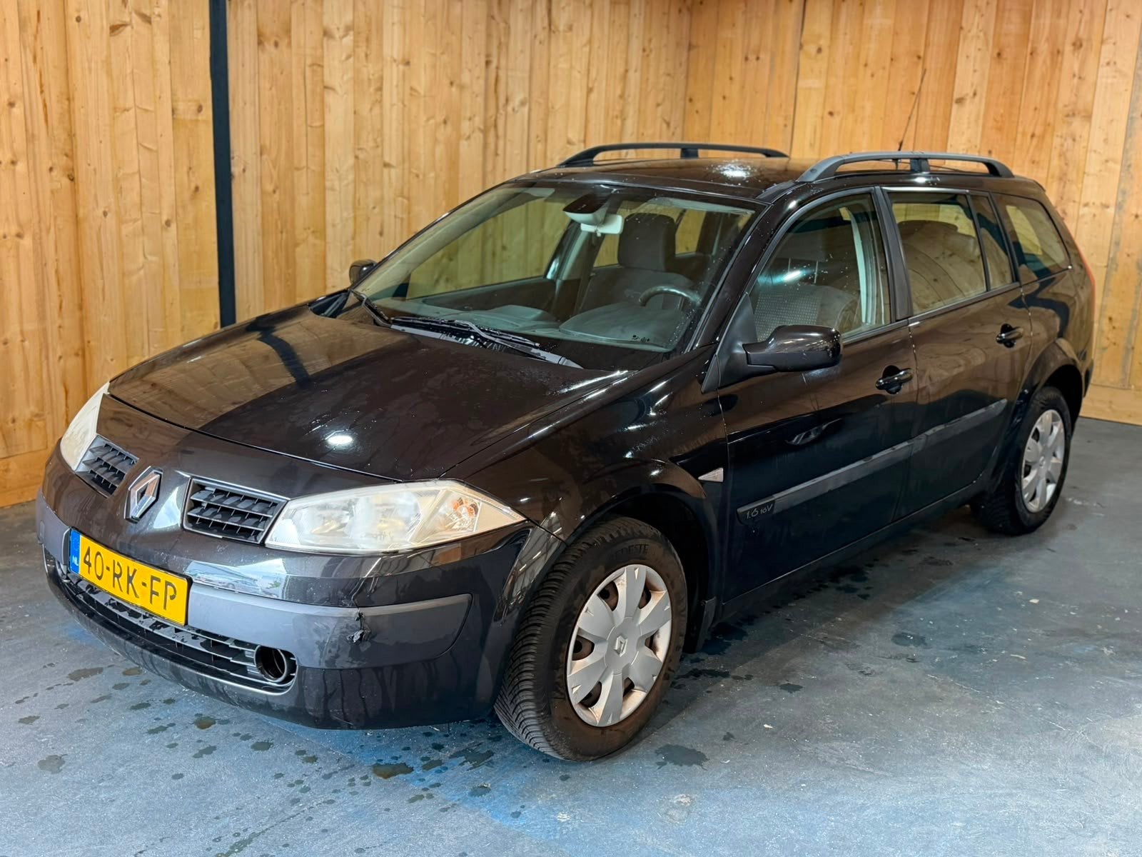 Renault Mégane Grand Tour 1.6-16V Expression Luxe 2005 Pano, Auto's, Renault, Gebruikt, 4 cilinders, Zwart, Automatische klimaatregeling