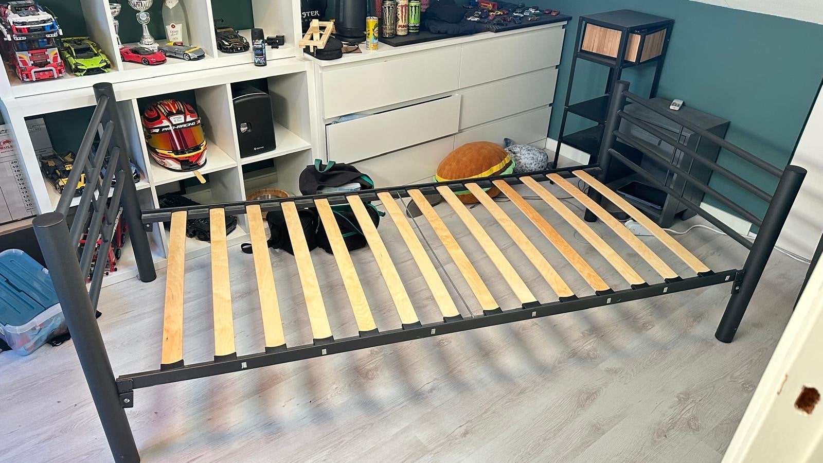 Eenpersoonsbed met metalen frame en lattenbodem, Ophalen, 90 cm, Eenpersoons, Zwart