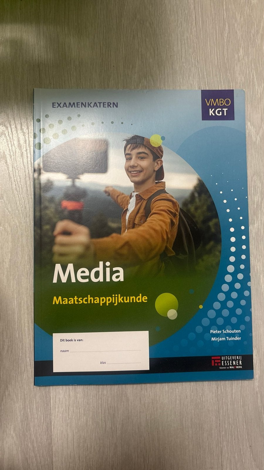 Examenkatern Media Maatschappijkunde VMBO KGT, Ophalen of Verzenden, Gelezen, VMBO, Maatschappijleer