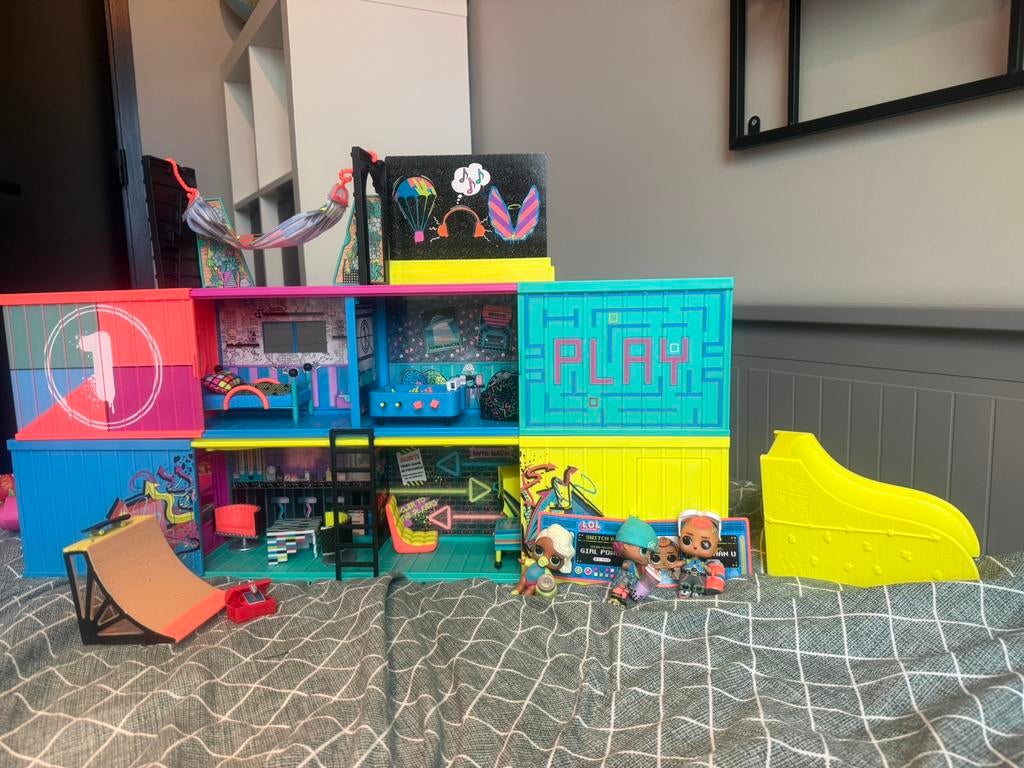 LOL surprise speelhuis, Ophalen, Zo goed als nieuw, Poppenhuis