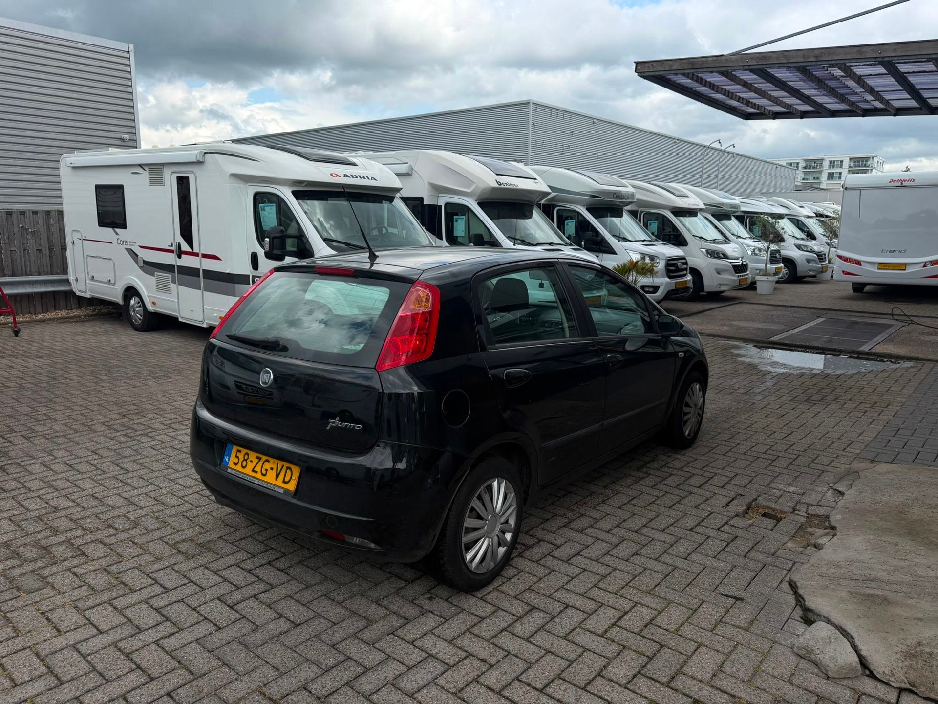 Fiat Grande Punto 1.4 Dynamic l INRUILKOOPJE l AIRCO l RADIO, Auto's, Fiat, Voorwielaandrijving, Stof, 4 cilinders, 400 kg