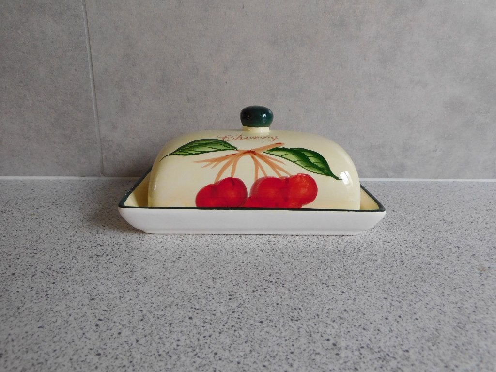 Botervloot 16x11,5x7 cm. Cherry, Overige merken, Keramiek, Ophalen of Verzenden, Zo goed als nieuw