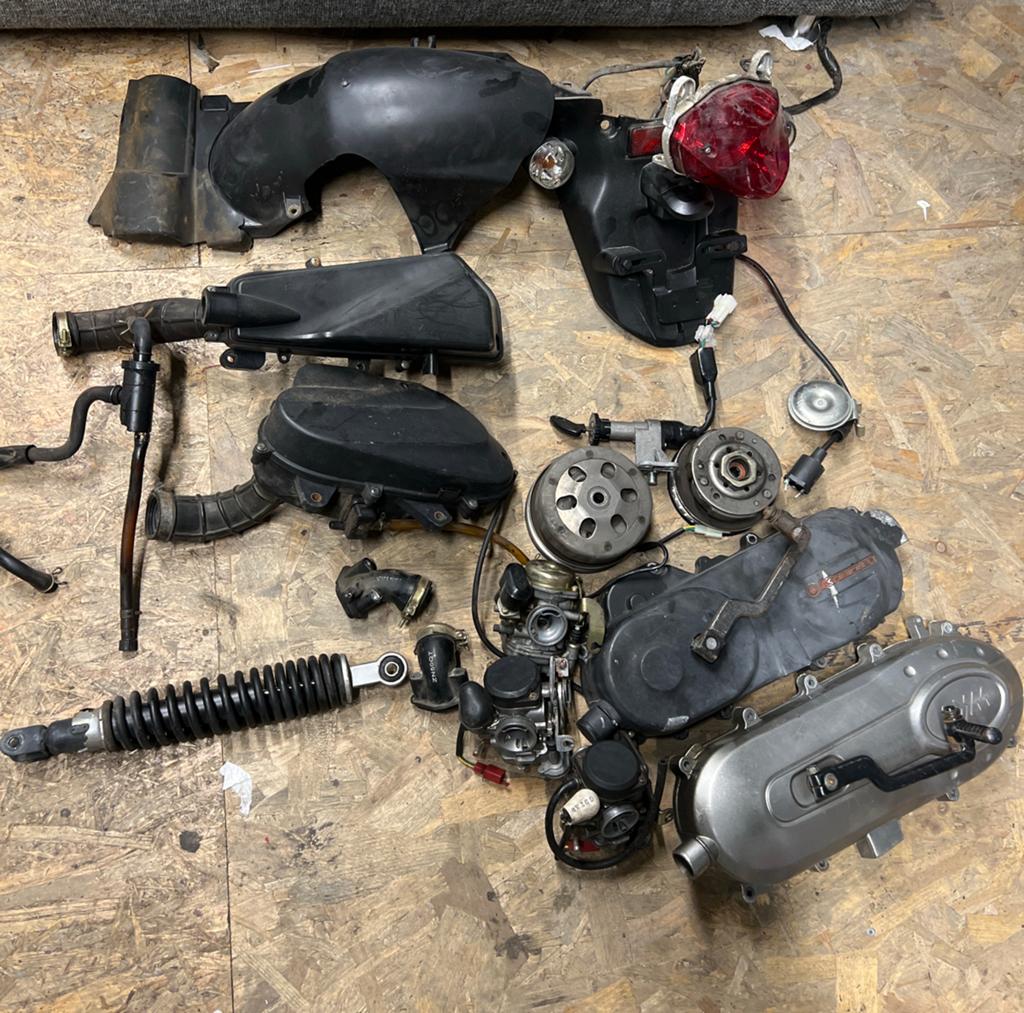 Scooter onderdelen GY6 / SYM Orbit / AGM / Vespa look a like, Ophalen of Verzenden, Gebruikt, Overige typen, SYM