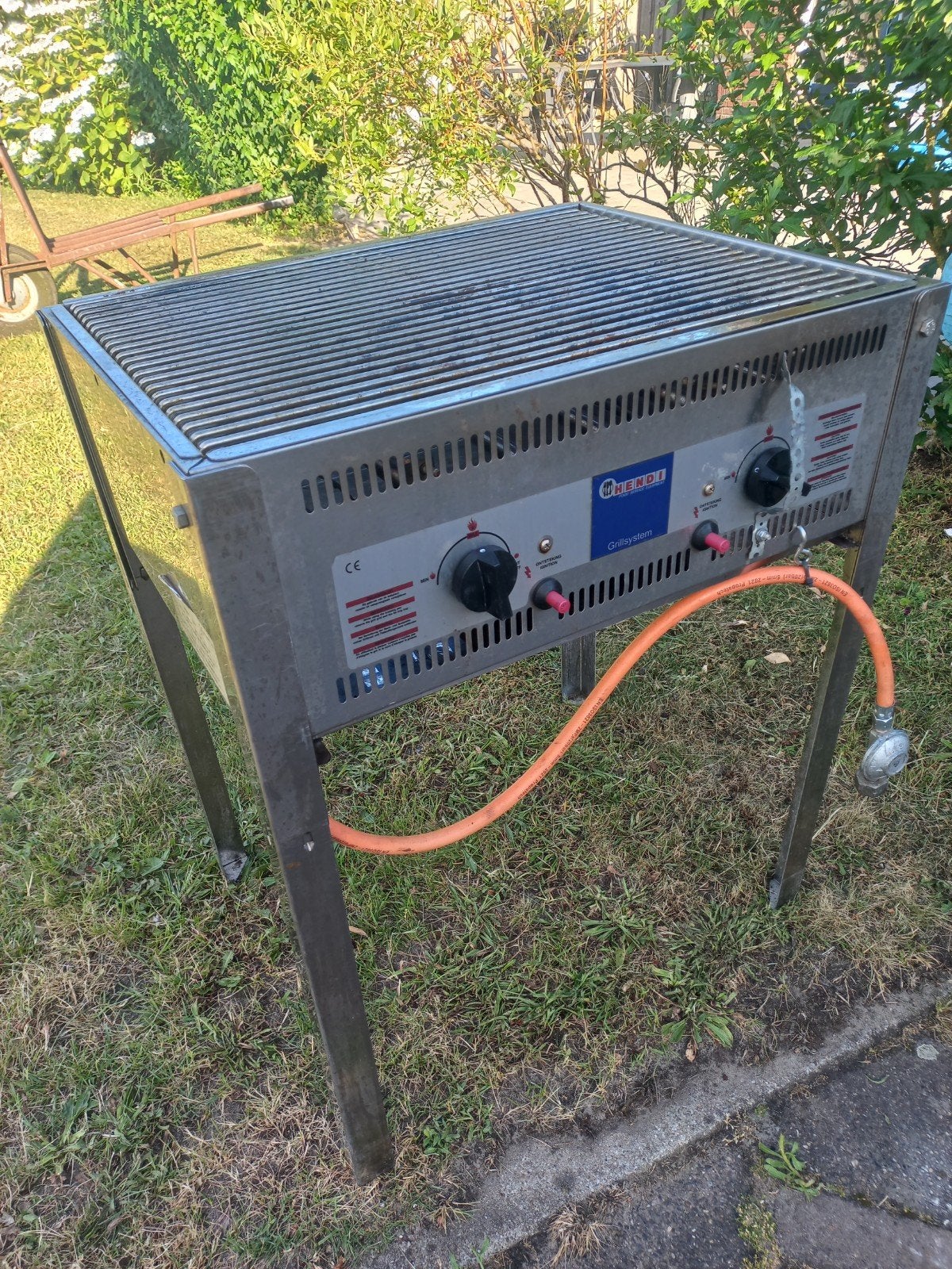 Grote professionele Hendi slagers barbecue met gratis hoes, Ophalen, Gebruikt, Hendi
