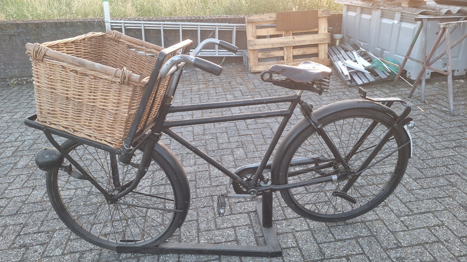 Originele Transportfiets uit de jaren '30/'40 - Goede banden, Fietsen en Brommers, Fietsen | Oldtimers, Ophalen of Verzenden, Jaren '40