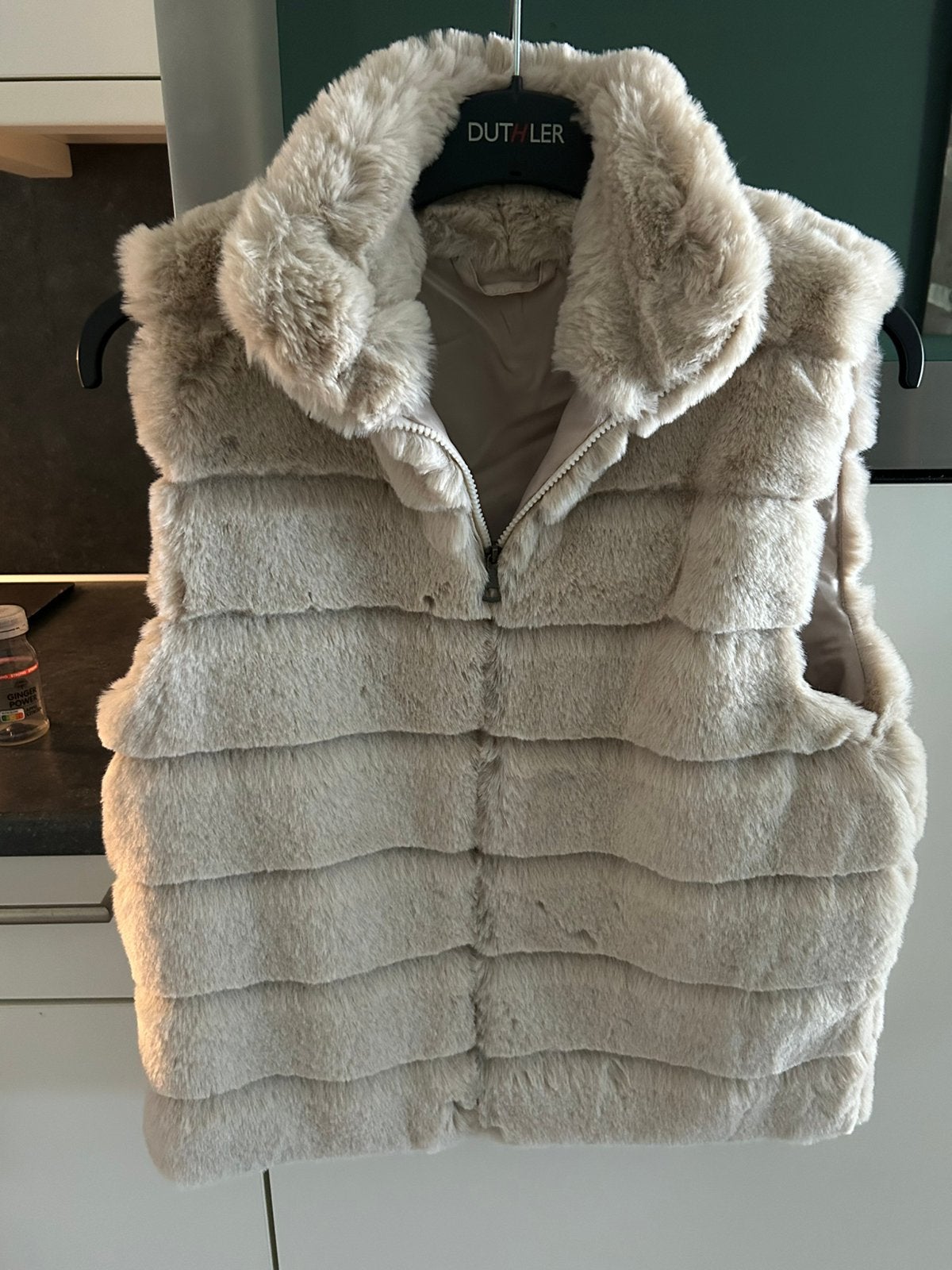 Bodywarmer z.g.a.n., Ophalen of Verzenden, Zo goed als nieuw, Maat 42/44 (L), Beige
