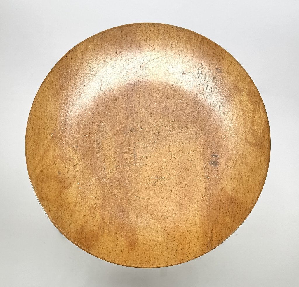 1109. kruk, ontwerp Friso Kramer voor Ahrend de Cirkel, Ophalen, Hout