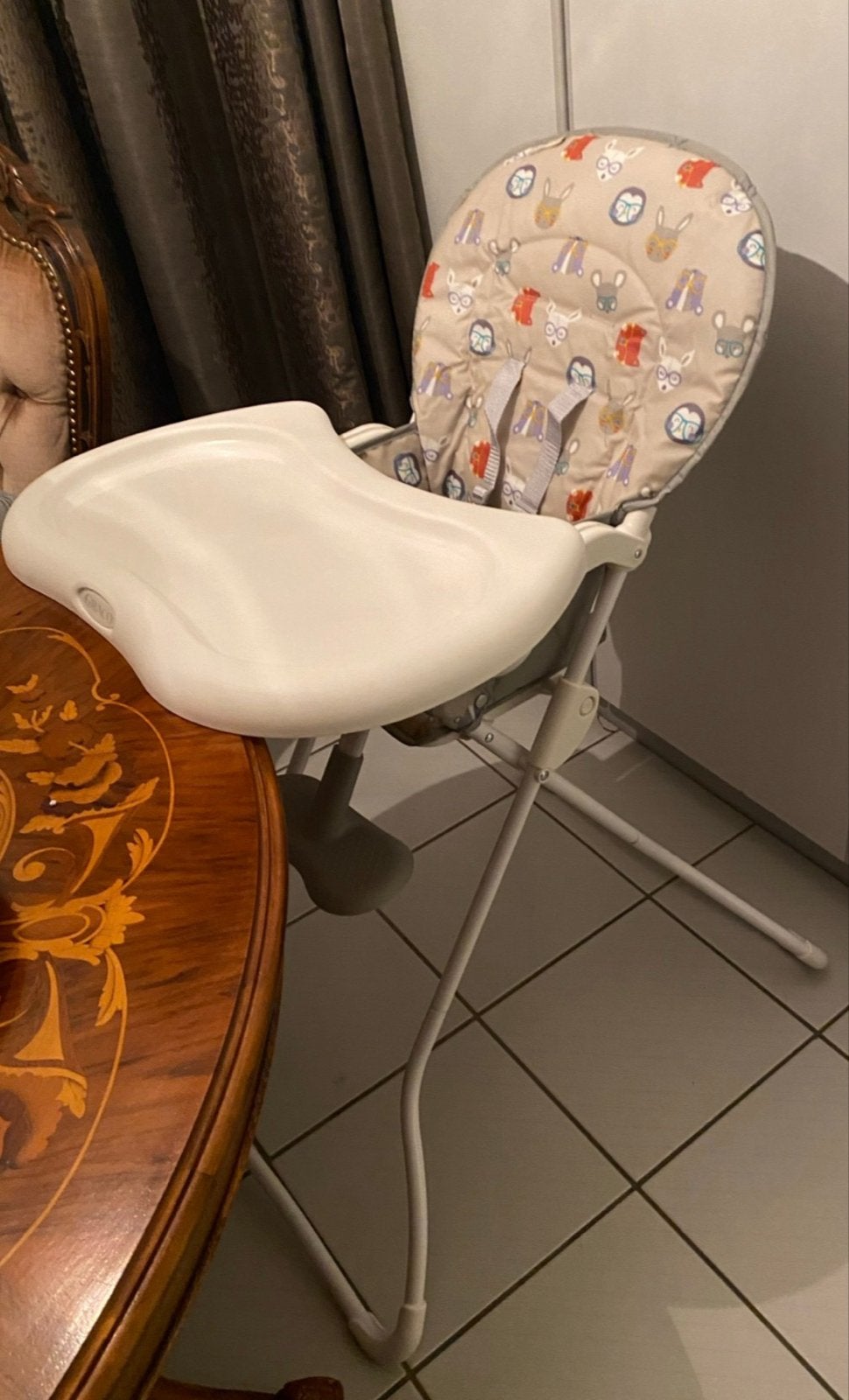 Kinderstoel GRACO met afneembaar eetblad en gordels, Ophalen, Gebruikt, Overige typen, Afneembaar eetblad