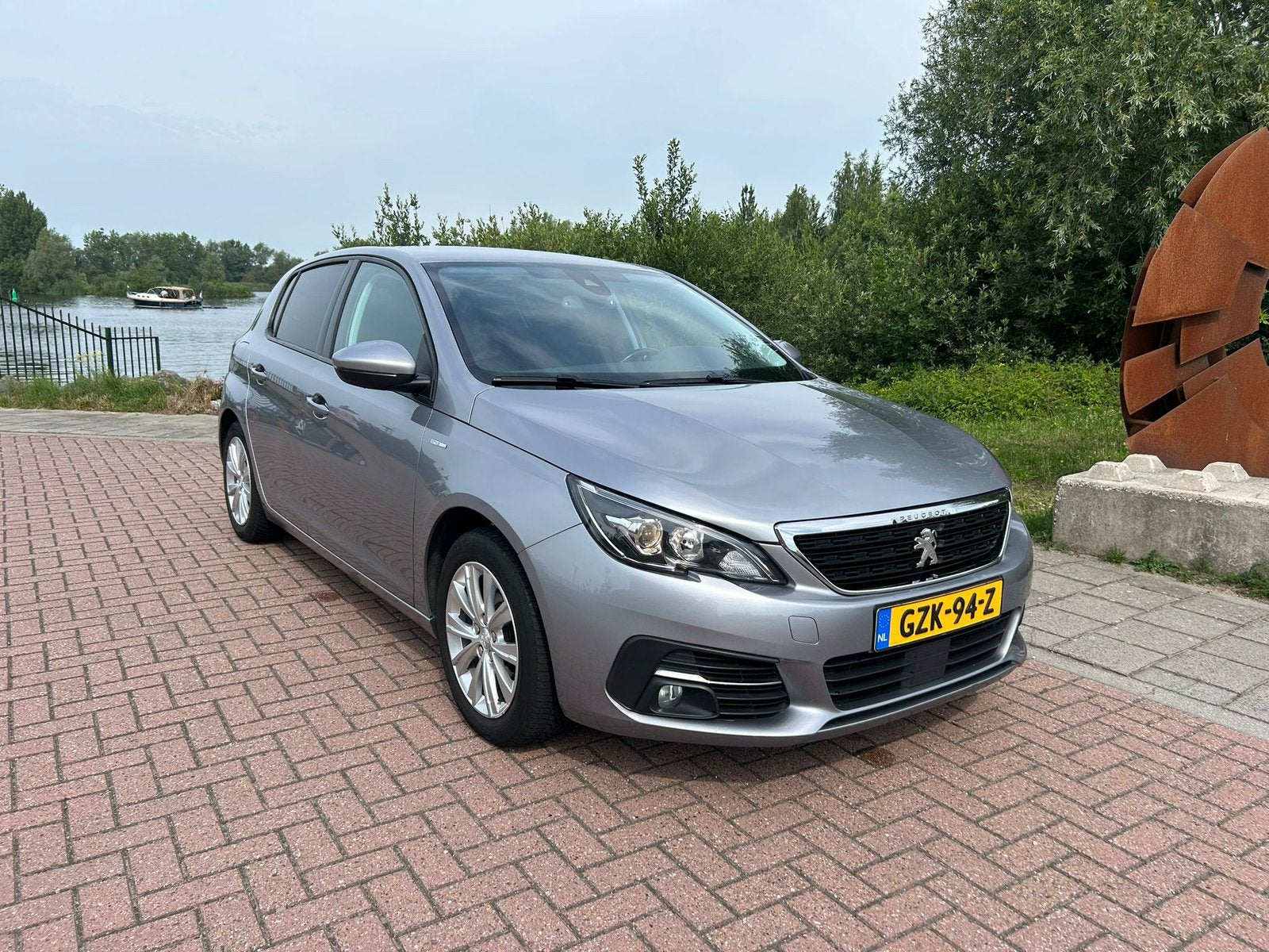 Peugeot 308 1.2 Allure | Carplay | 5 deurs | Isofix, Auto's, Voorwielaandrijving, Stof, Zwart, 1199 cc