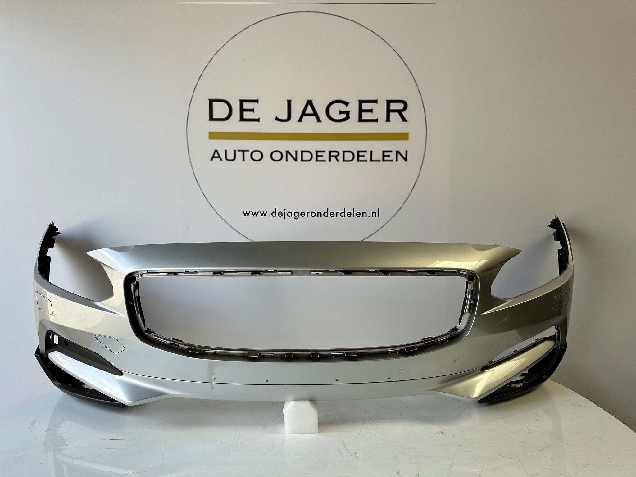 VOLVO V90 S90 CROSS COUNTRY VOORBUMPER BUMPER 31383226, Auto-onderdelen, Gebruikt, Gunnar Engellaus vag 8
405 31  Gothenburg, SE