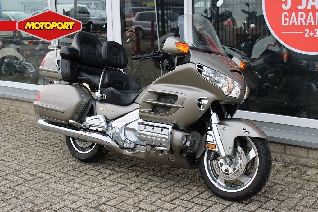 Honda GL 1800 Goldwing (bj 2002), Motoren, Motoren | Honda, Bedrijf, Mc.benelux@honda-eu.com, Toermotor, Doornveld 180
B-1731  Zellik, BE