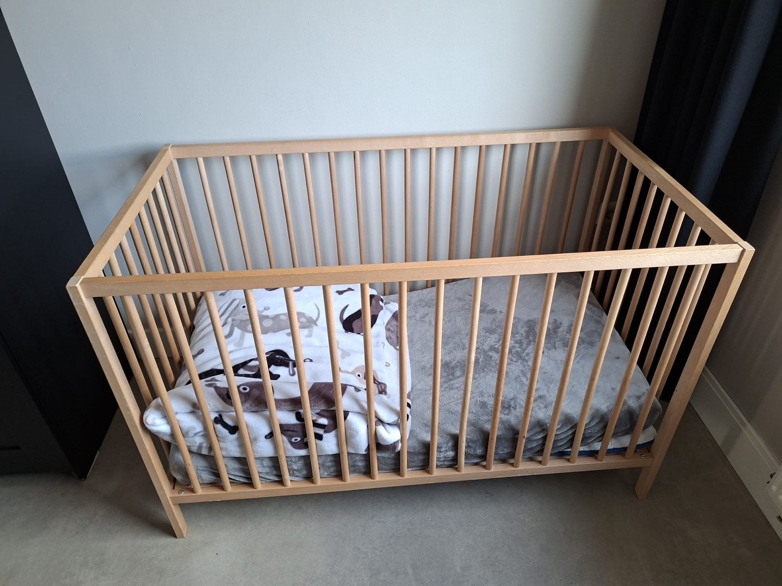 Ledikant met Aerosleep Matras Evolution 60x120 + beddengoed, Ophalen, 70 cm of minder, 190 cm of minder, Zo goed als nieuw