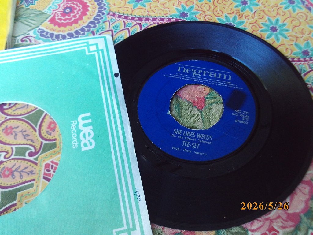 singel vinyl Tee Set She likes weeds / The Fortunes You v go, Ophalen of Verzenden, 1960 - 1969, Gebruikt, 7 inch