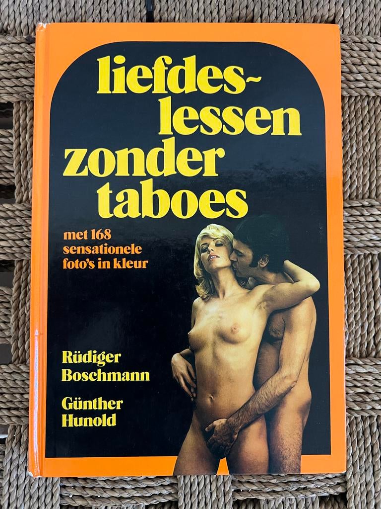 Vintage sexboek 'Liefdeslessen zonder taboes' (jaren '70), Ophalen of Verzenden, Gelezen