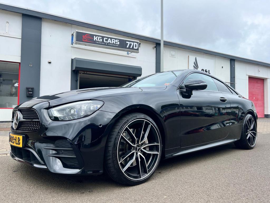 Mercedes-Benz E-klasse Coupe 300 AMG Line 1 JAAR GARANTIE!, Euro 6, Cabriolet, 259 pk, Zwart