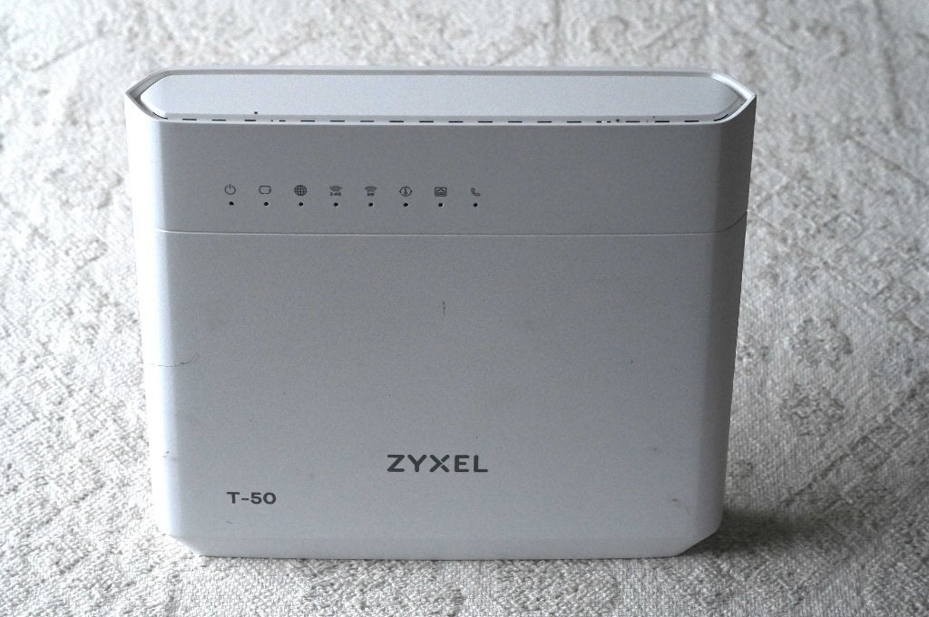 Zyxel T-50 glasvezelmodem, Ophalen of Verzenden, Gebruikt, Router met modem, ZYXEL