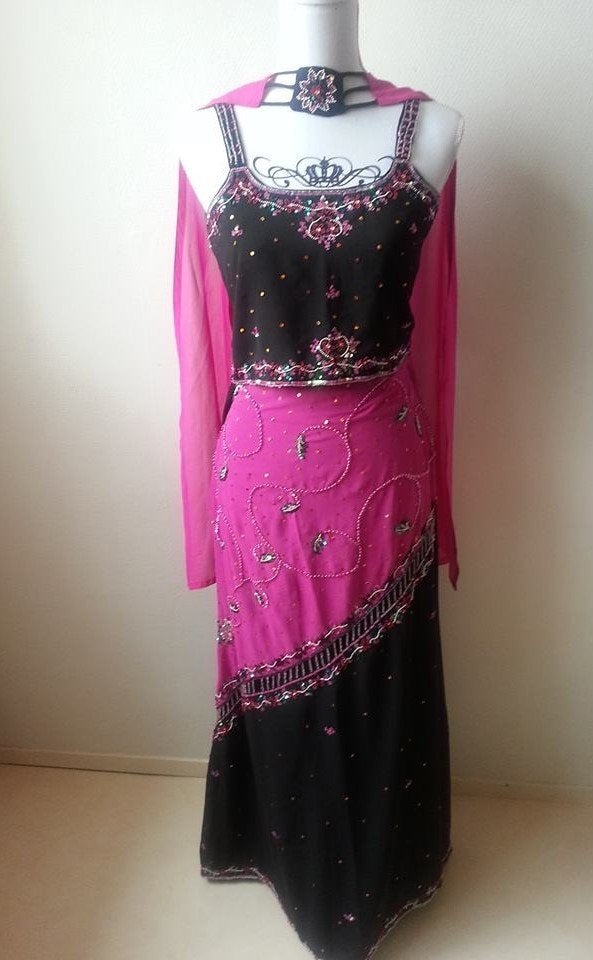 Ghagra zwart/rose maat 36, Ophalen, Overige typen, Overige kleuren, Zo goed als nieuw