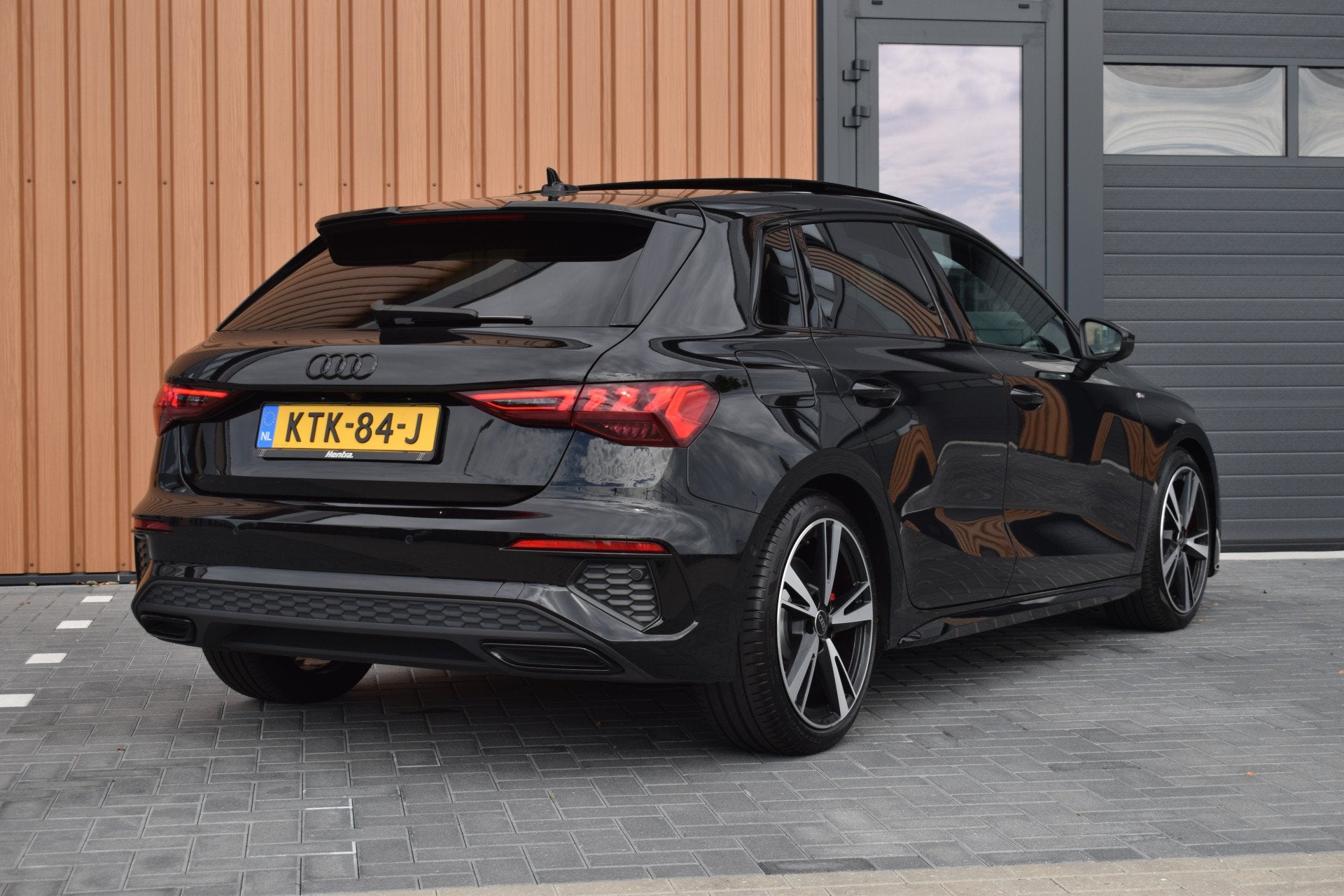 Audi A3 Sportback 45 TFSI e S-edition Competition | Pano | B, Auto's, Audi, Gebruikt, 4 cilinders, Automatische klimaatregeling