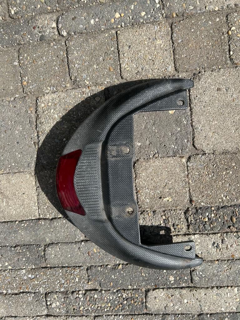 Originele Piaggio Zip achtervleugel incl. Achterlicht, Ophalen of Verzenden, Zo goed als nieuw, Overige typen, Piaggio