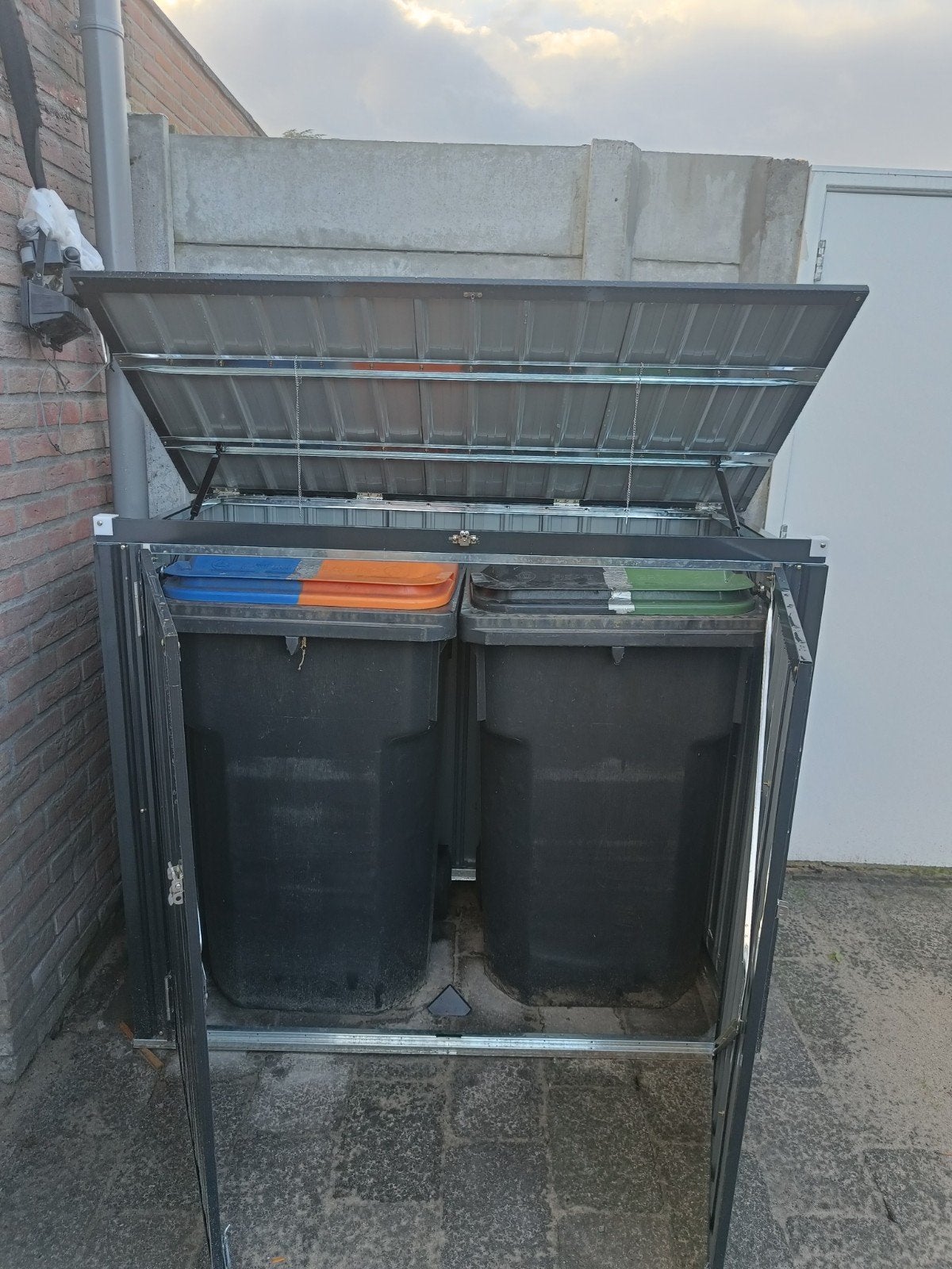 kliko ombouw voor 2 kliko's of tuinspullen, Tuin en Terras, Ophalen, Nieuw, Metaal, Containerberging