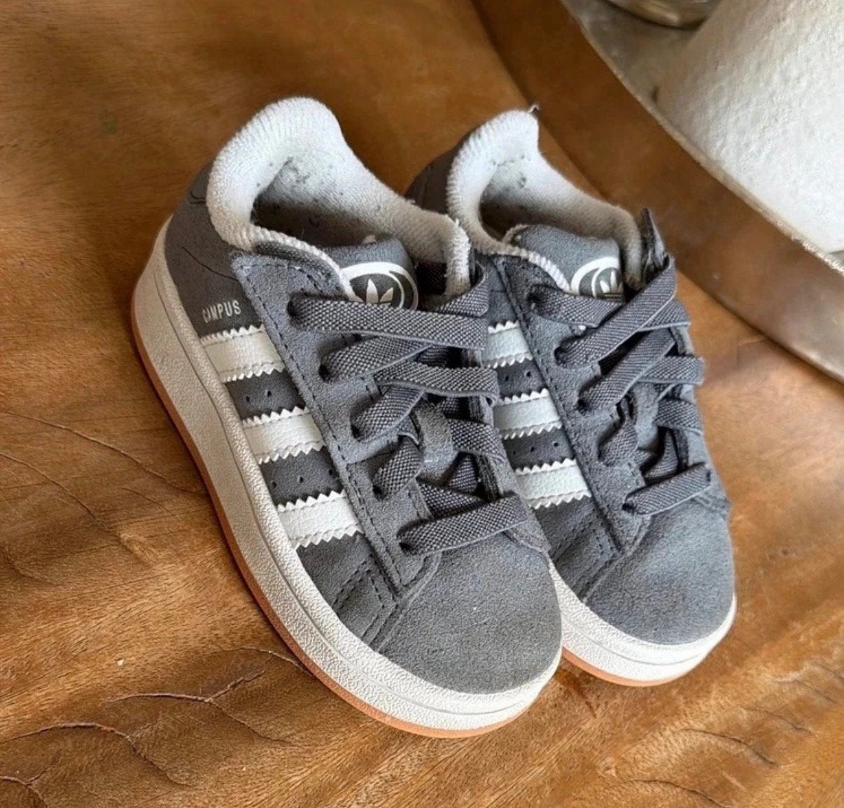 Adidas campus sneakers maat 25, Ophalen, Zo goed als nieuw, Jongen of Meisje, Schoenen