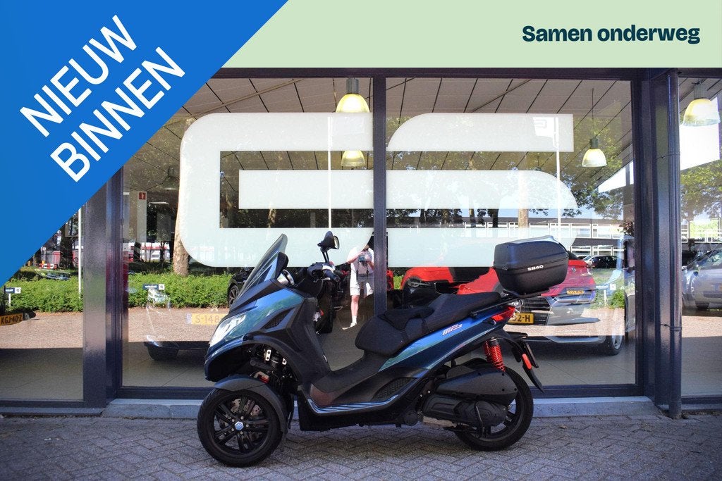Piaggio 300 MP3 HPE Sport |BLUE PETROLIO|EERSTE EIGENAAR|B-R, Scooter, Bedrijf, Piaggio Vespa B.V., Minervum 7272
4817 ZM  Breda, NL