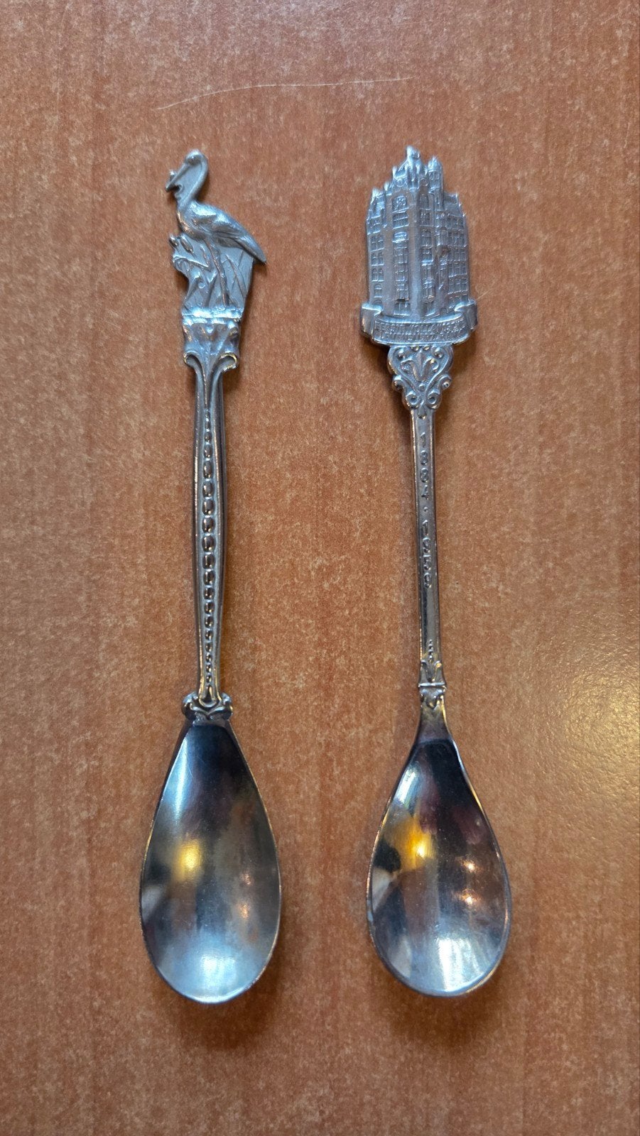 2 decoratieve lepeltjes, Antiek en Kunst, Ophalen of Verzenden
