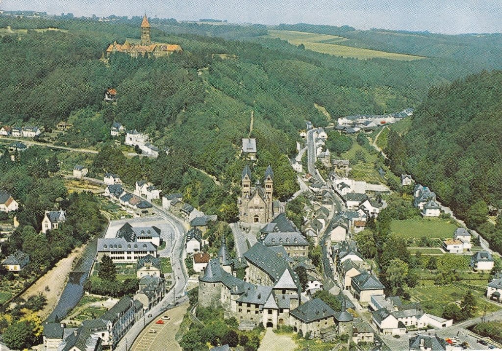 Luxemburg clervaux, panorama avec abbaye st maurice, Verzamelen, Verzenden, 1960 tot 1980, Gelopen, België en Luxemburg