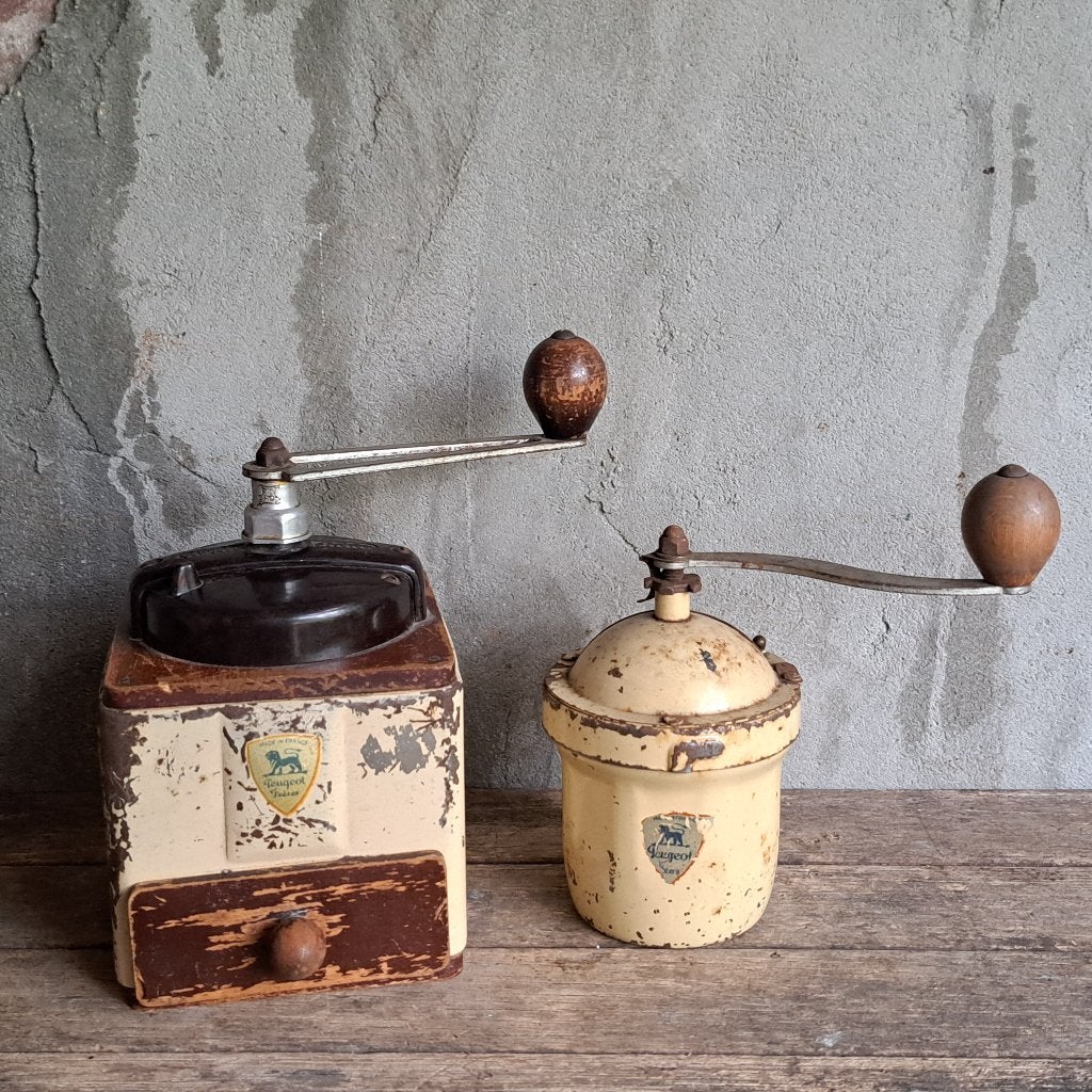 1x Oude brocante metalen koffiemolen Peugeot Frères *Etage3*, Gebruikt, ., Ophalen of Verzenden, .