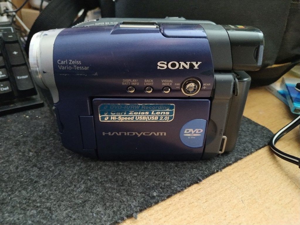 Sony DCR-DVD101E DVD video camera recorder, Gebruikt, Dvd, 20x of meer, Ophalen of Verzenden
