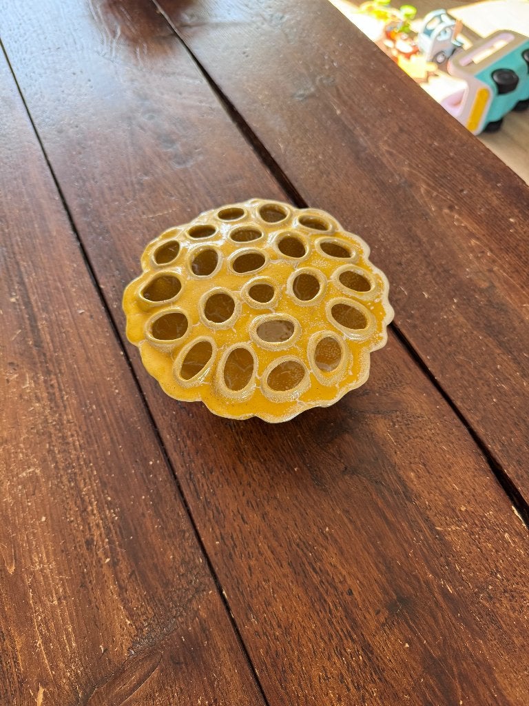 Origineel Des Pots Lotus vaasje geel | Perfecte staat, Ophalen of Verzenden, Zo goed als nieuw, Steen/keramiek, 10 cm