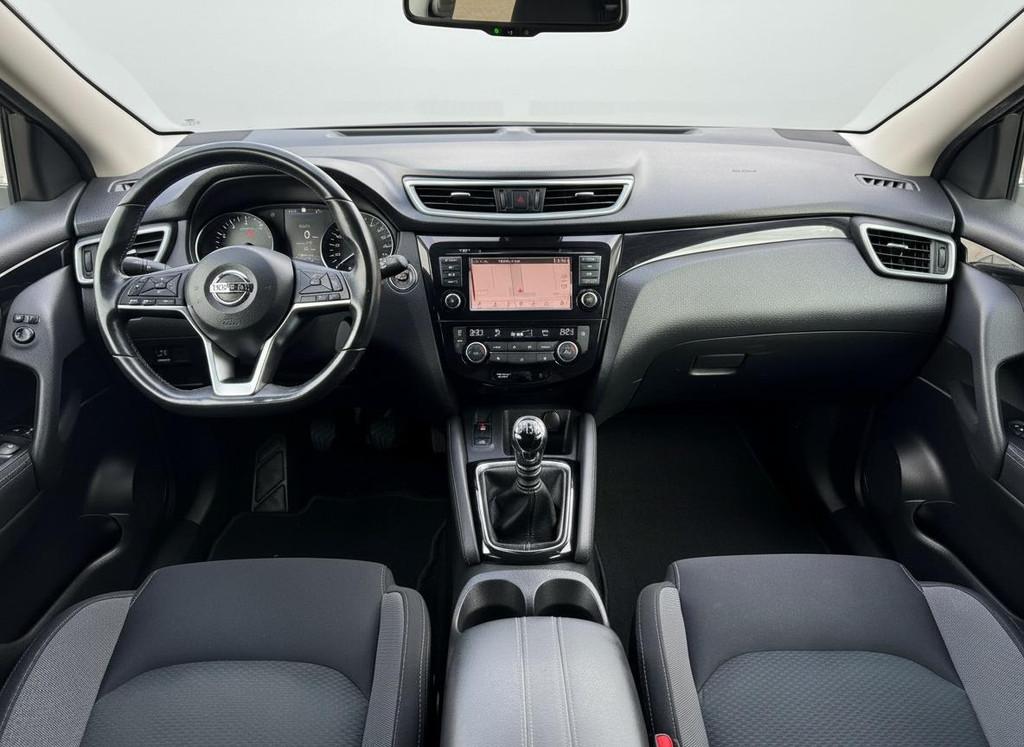 Nissan Qashqai 1.3 DIG-T N-Connecta 360 CAMERA - TREKHAAK -, Voorwielaandrijving, Stof, Gebruikt, Euro 6