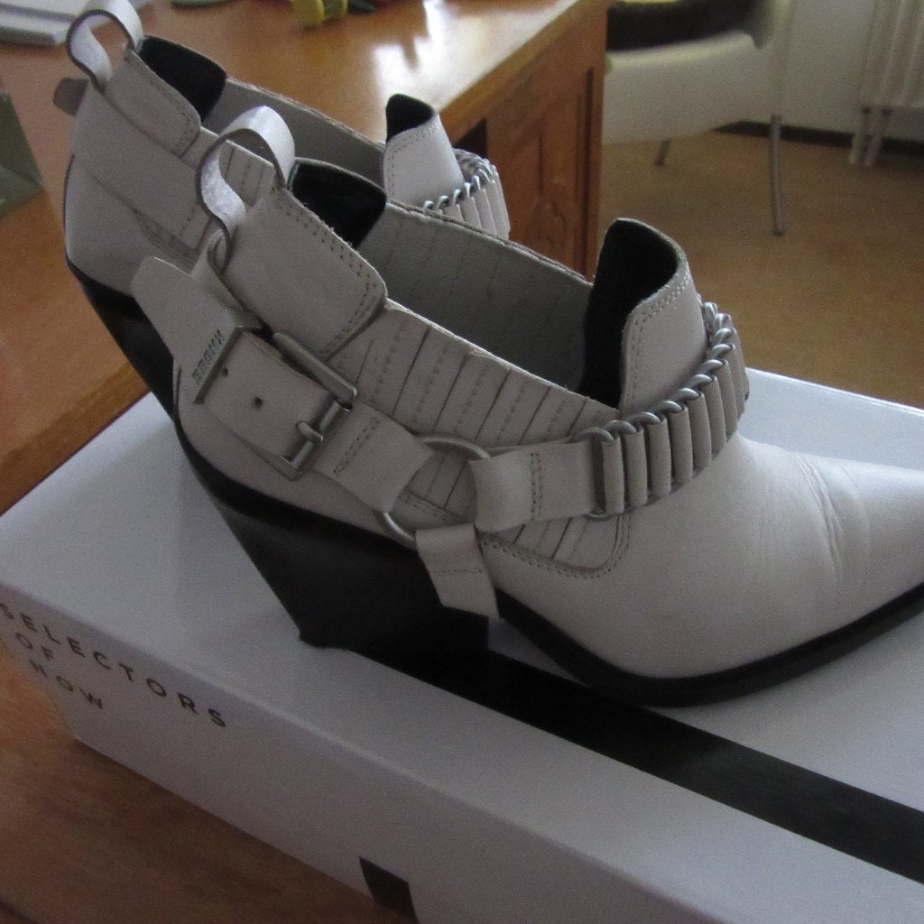 Bronx laarsjes, maat 36, Kleding | Dames, Schoenen, Bronx, Wit, Lage of Enkellaarzen, Ophalen of Verzenden