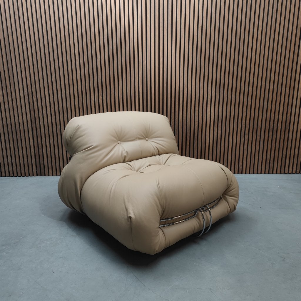 Cassina Soriana fauteuil - 13Y244 Zand, Ophalen of Verzenden