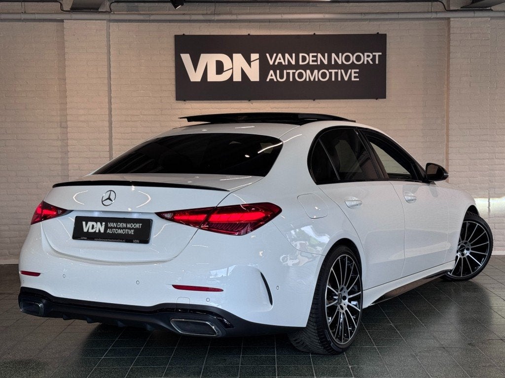 Mercedes-benz C-KLASSE 180 AMG Line Night BTW Pano Camera St, Automaat, 4 cilinders, Met garantie (alle), Wit