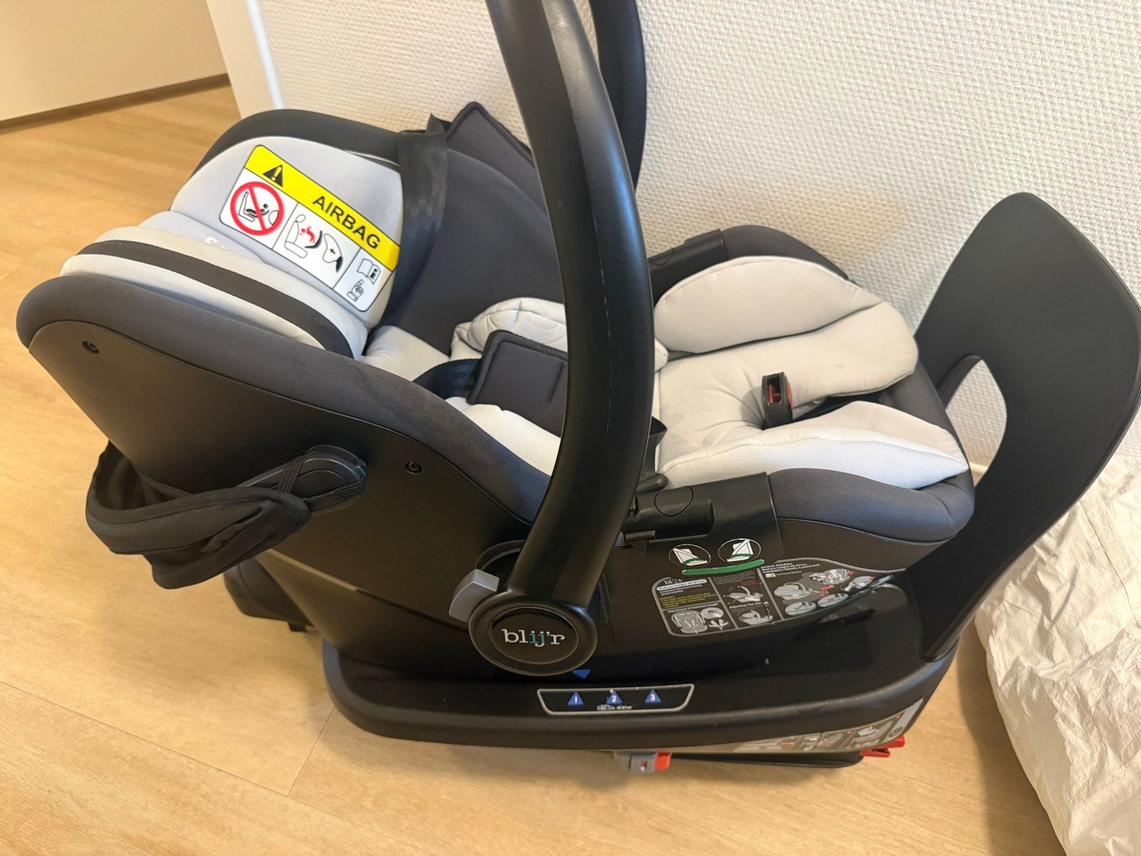 Blij'r autostoel met Isofix - 0-13 kg, Gebruikt, Zijbescherming, Isofix, 0 t/m 13 kg