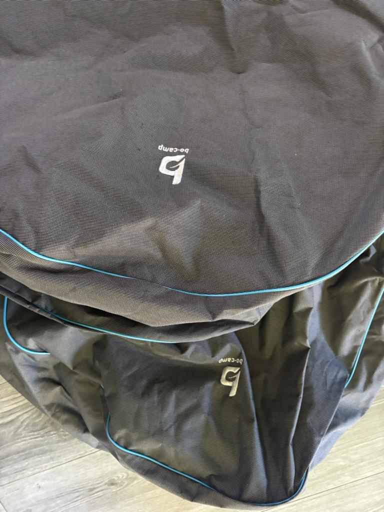 2 stuks camper bandenbeschermer voor de zon. €20 nieuwstaat, Ophalen, Zo goed als nieuw