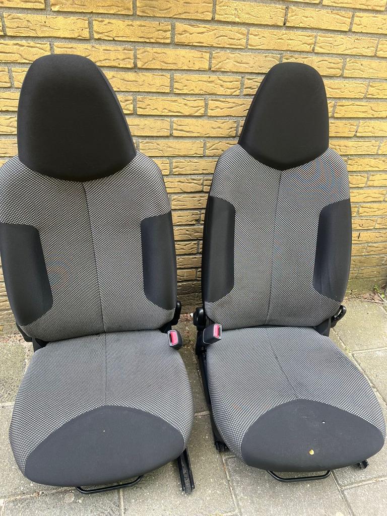 Stoelenset Toyota Aygo, Citroën C1, Peugeot 107 (2005-2014), Auto-onderdelen, Interieur en Bekleding, Ophalen, Gebruikt, Toyota