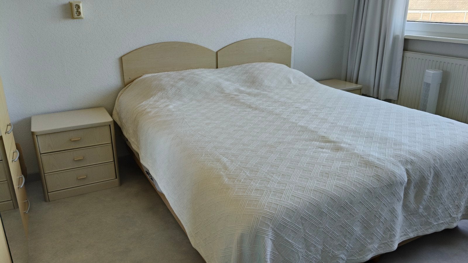 Senioren bed en nachtkastjes, Ophalen, Gebruikt, Tweepersoons, 180 cm