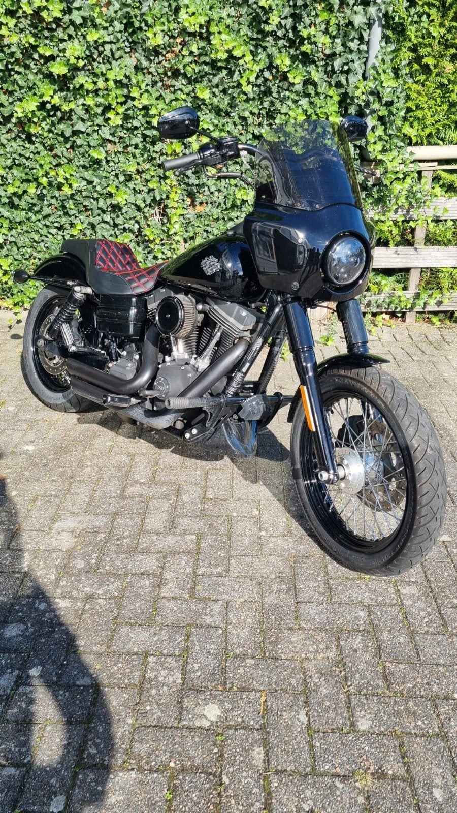 Harley Davidson FXDBI 103 CLUBSTYLE, BJ 2017, 2 cilinders, Chopper, Particulier
