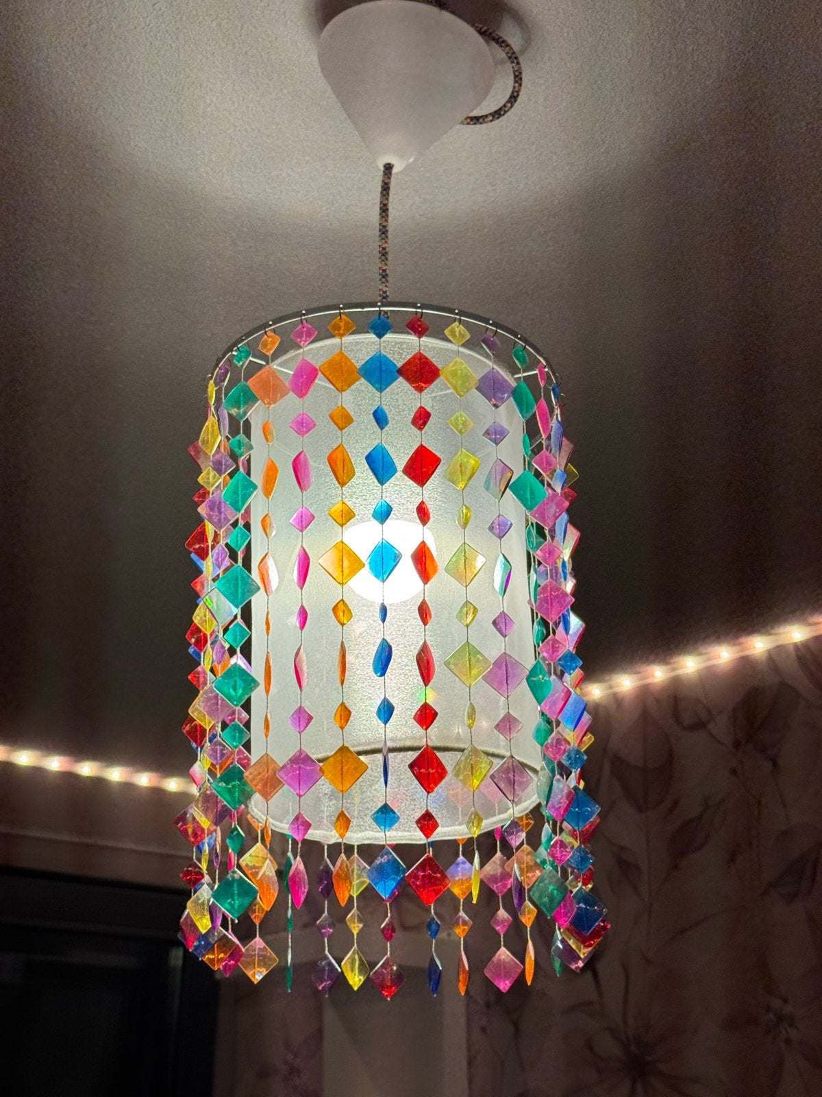 Kleurrijke kinder hanglamp met gekleurde ‘stenen’, Ophalen, Gebruikt, Minder dan 25 cm, Minder dan 100 cm