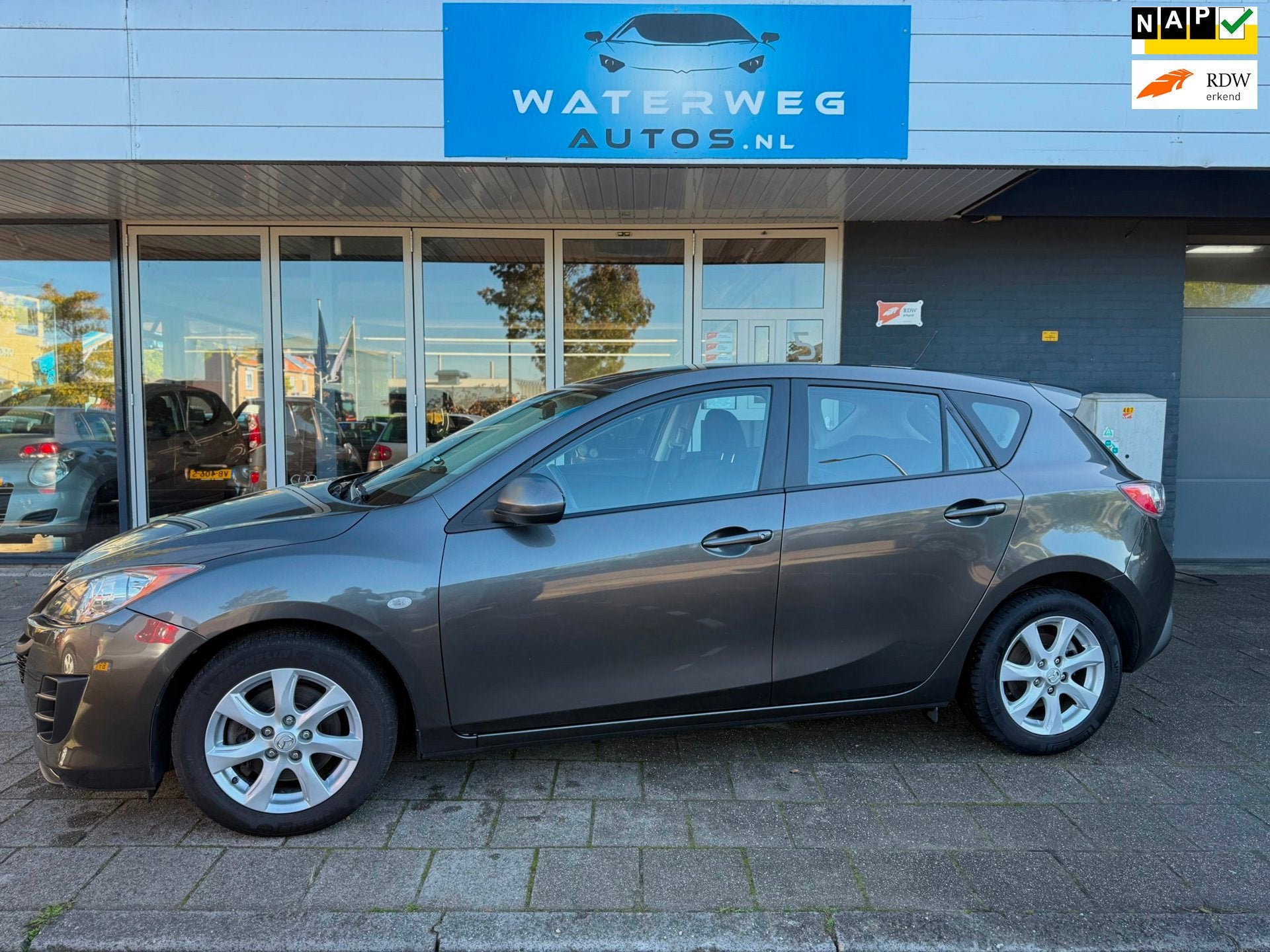Mazda 3 2.0 Limited AUTOMAAT|CRUISE|CLIMA, Auto's, Euro 5, Stof, Gebruikt, Zwart