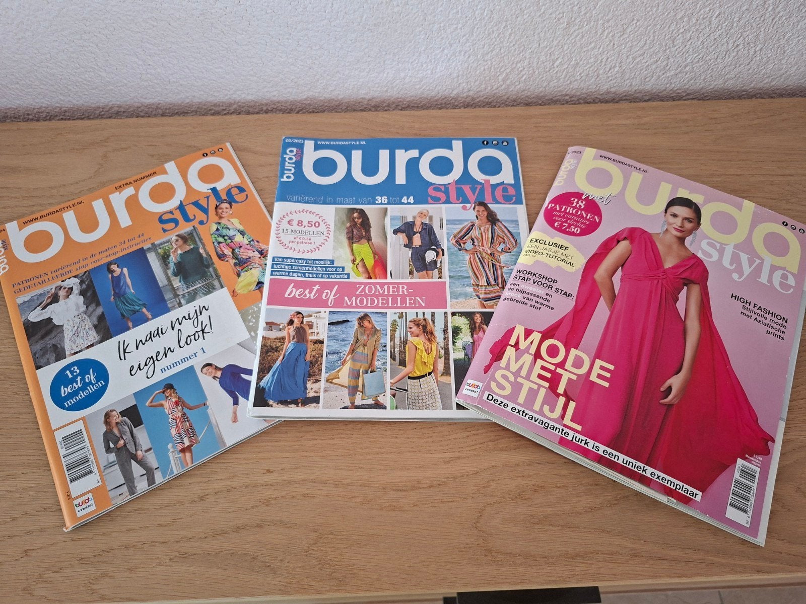 Burda style naaiboekjes, Hobby en Vrije tijd, Kledingpatronen, Ophalen of Verzenden, Zo goed als nieuw, Vrouw, Burda