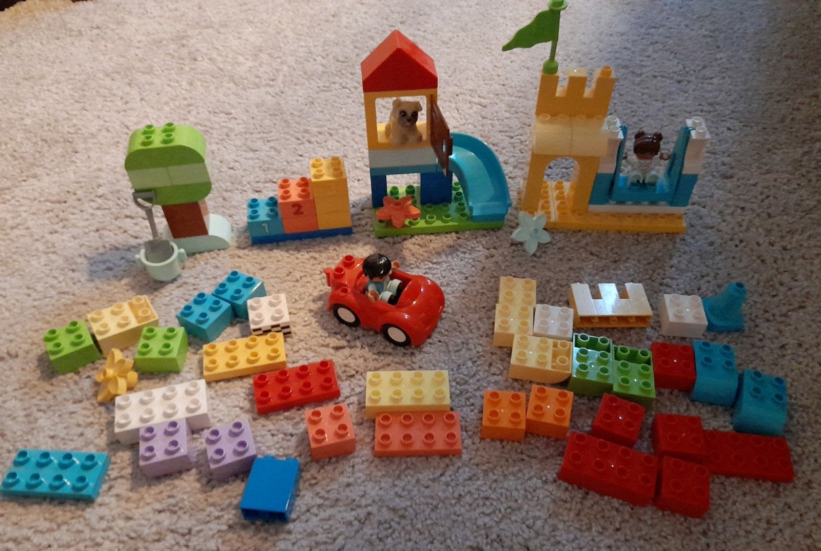 lego Duplo Bouwset 10914.

met Poppetjes, Hondje, Schommel e, Ophalen of Verzenden, Zo goed als nieuw, Duplo, Complete set