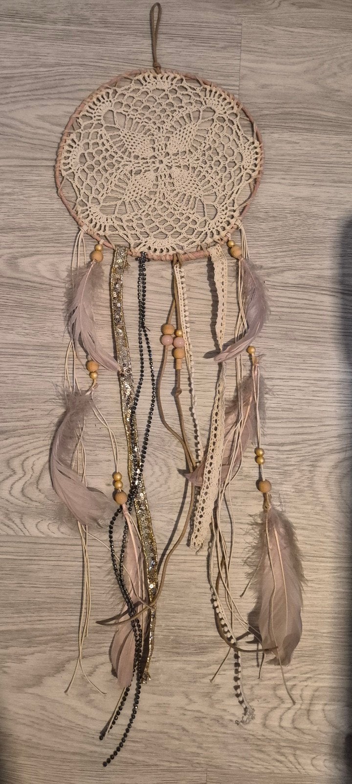 Handgemaakte Dromenvanger met Roze en Gouden Details, Ophalen, Meerkleurig, Boho, Zo goed als nieuw