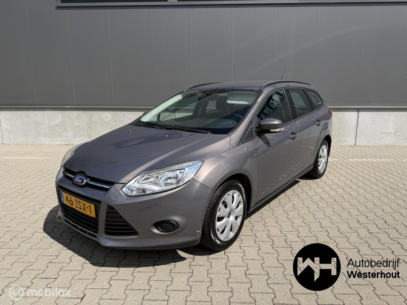 Ford Focus Wagon 1.0 EcoBoost Trend|AIRCO|TREKHAAK|CRUISECON, Auto's, Euro 5, 101 pk, Gebruikt, Bruin